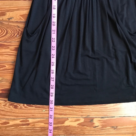 Soprano Black and White Dress with Floral Details - Picture 13 of 14